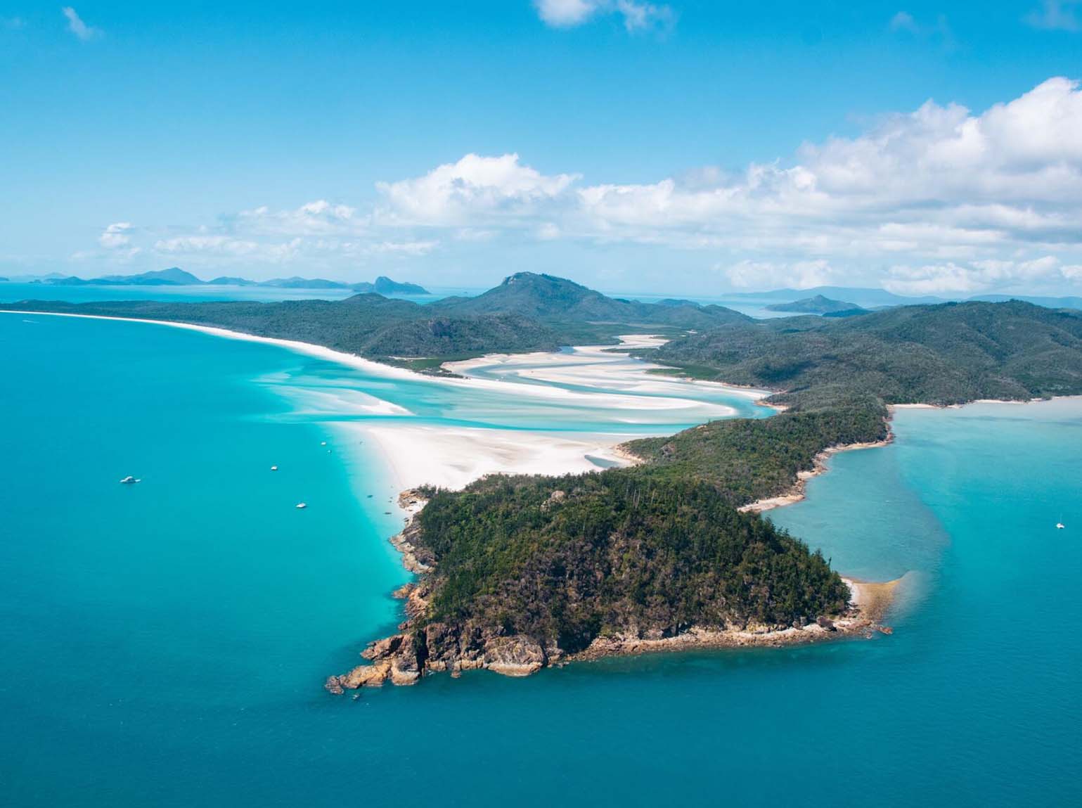 Romantic Retreats: Planning a Dreamy Getaway in the Whitsundays