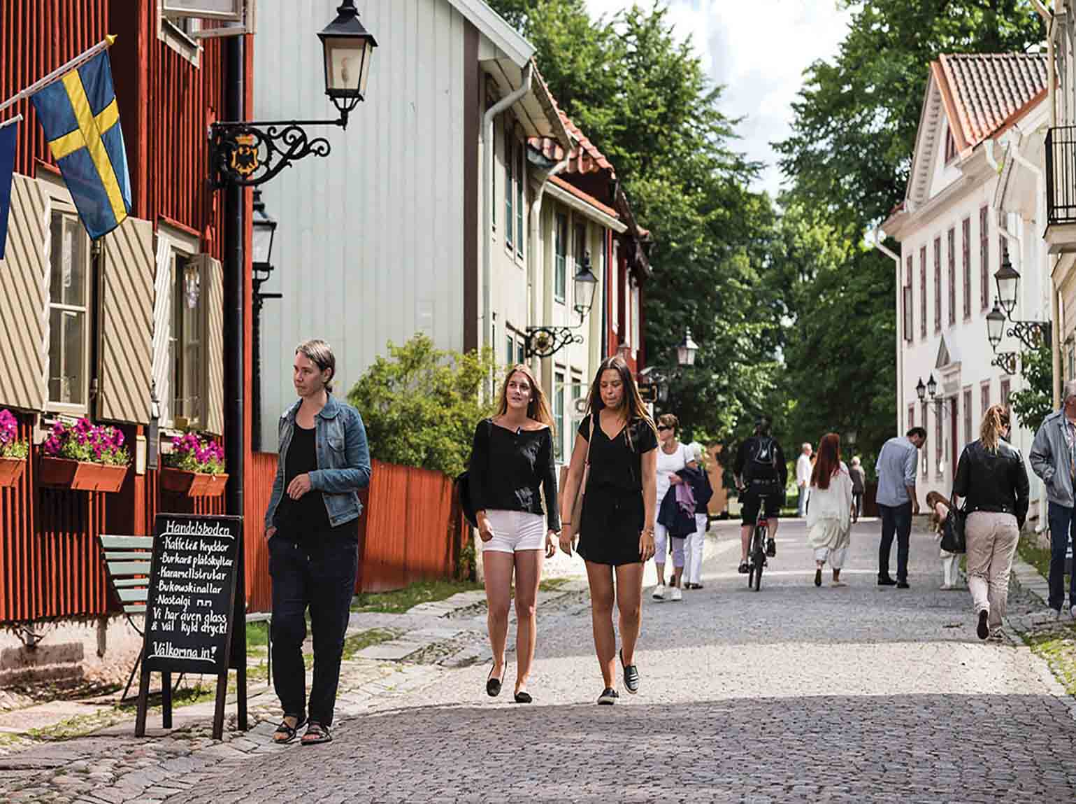 Avoiding Tourist Traps in Örebro: My Personal Tips for First-Time Visitors